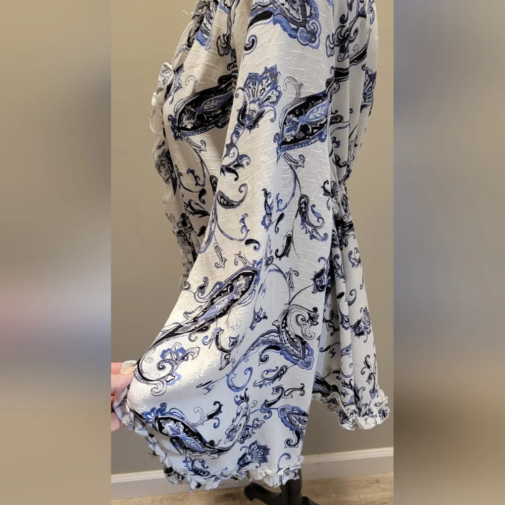 Cato Floral Ruffled Jacket in Blue and White - Picture 2 of 4